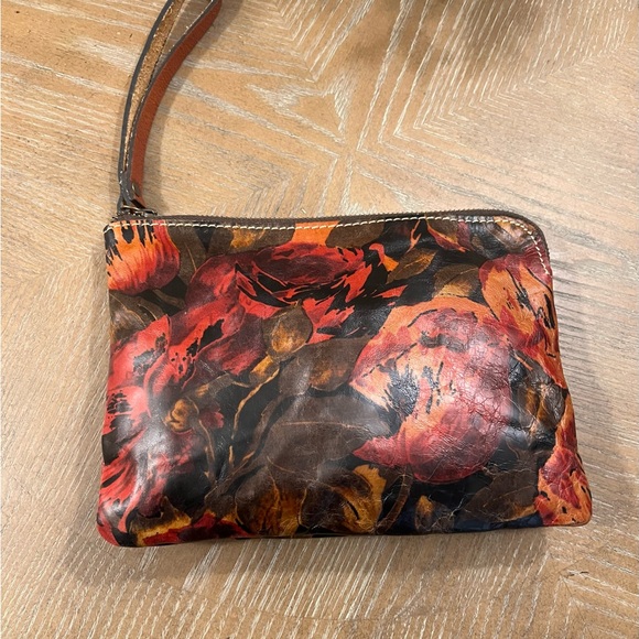 Patricia Nash Leather Wristlet/Clutch - Picture 2 of 6